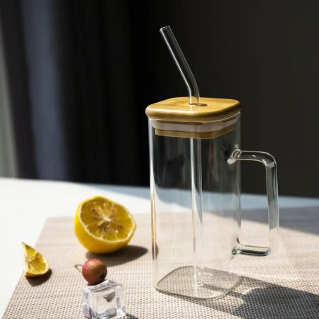 Vertical Glass Mug With a Straw 370ML-Transparent